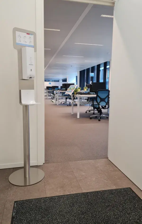 CWS schoonloopmat en desinfectiezuil_0.jpg (1)