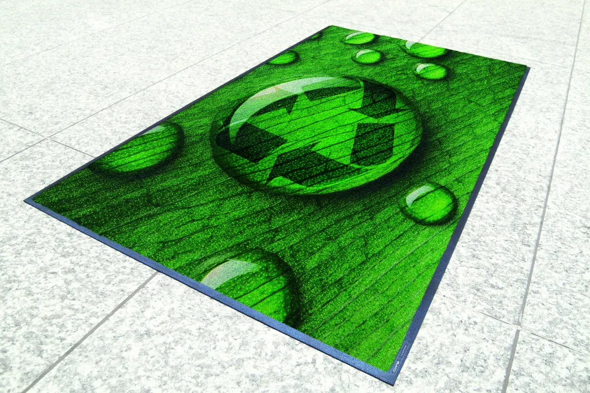 La solution ? Tapis logo CWS
